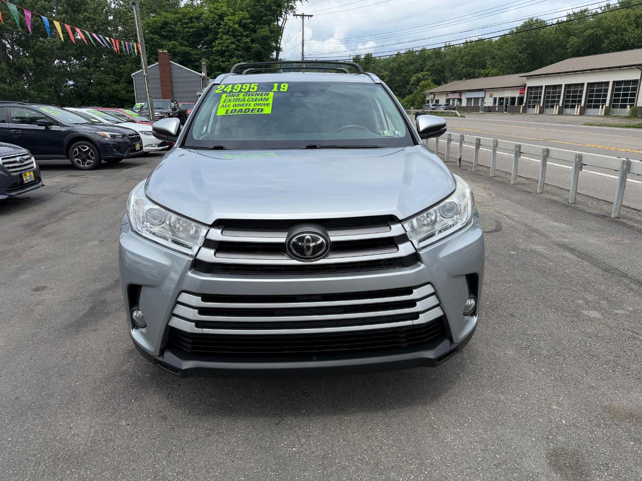 toyota highlander 2019 5TDJZRFH6KS563565 image toyota highlander 2019 5TDJZRFH6KS563565 image