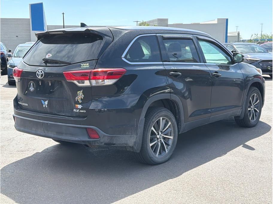 toyota highlander 2019 5TDJZRFH9KS612628 image toyota highlander 2019 5TDJZRFH9KS612628 image