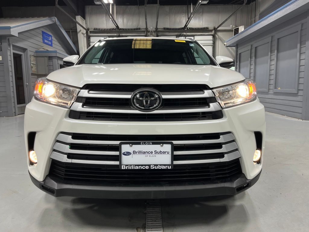 toyota highlander 2019 5TDJZRFH7KS584960 image toyota highlander 2019 5TDJZRFH7KS584960 image