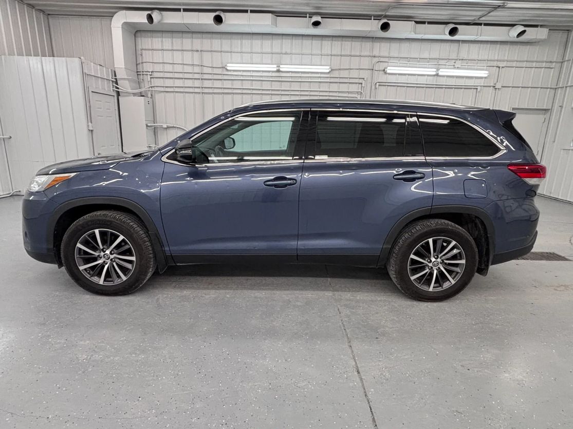 toyota highlander 2019 5TDJZRFH9KS918275 image toyota highlander 2019 5TDJZRFH9KS918275 image