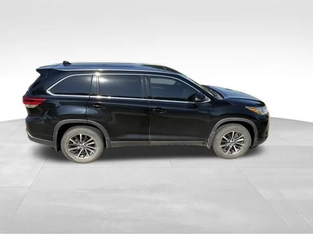 toyota highlander 2019 5TDJZRFH7KS572145 image toyota highlander 2019 5TDJZRFH7KS572145 image