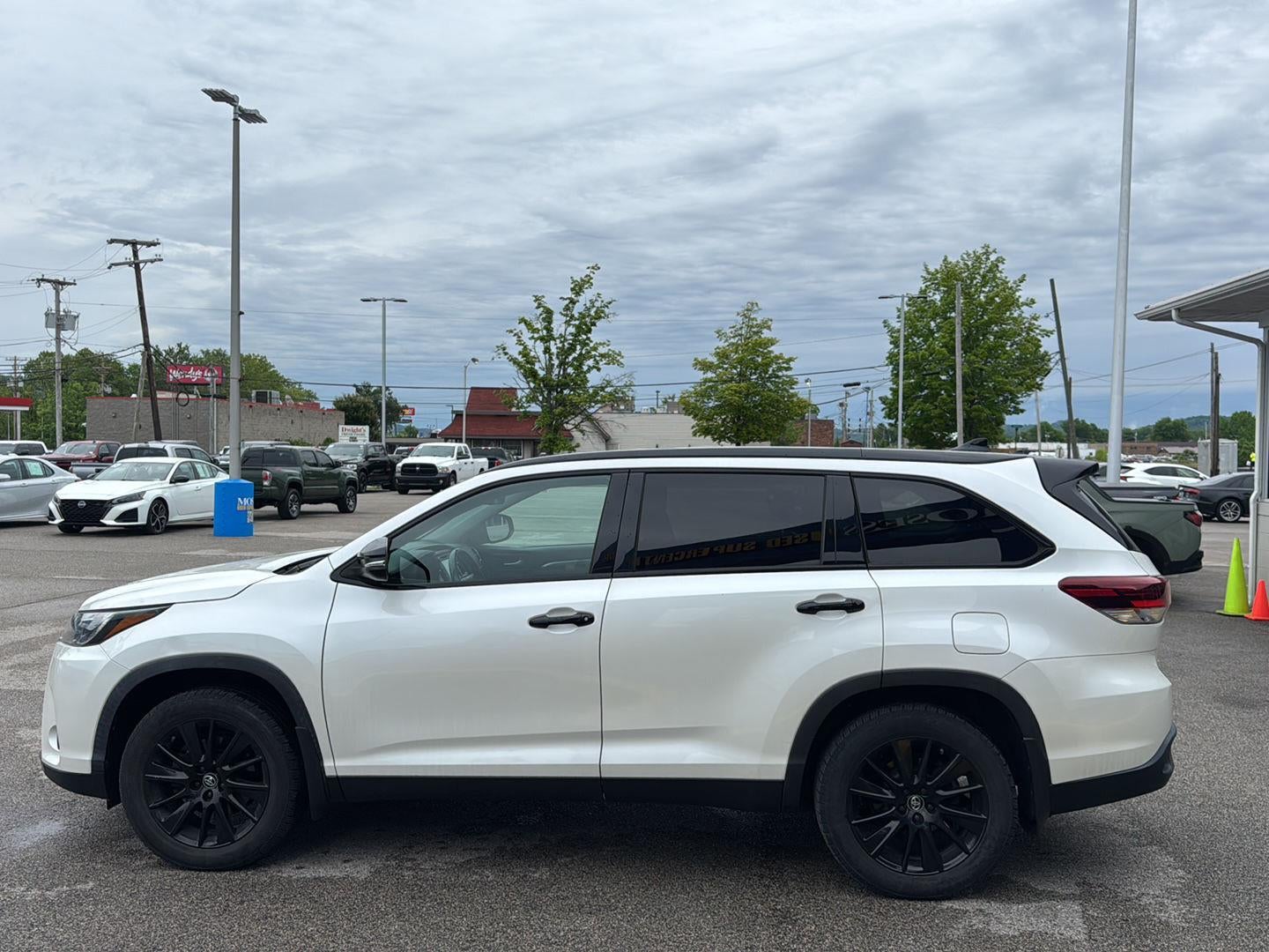 toyota highlander 2019 5TDJZRFH1KS975361 image toyota highlander 2019 5TDJZRFH1KS975361 image