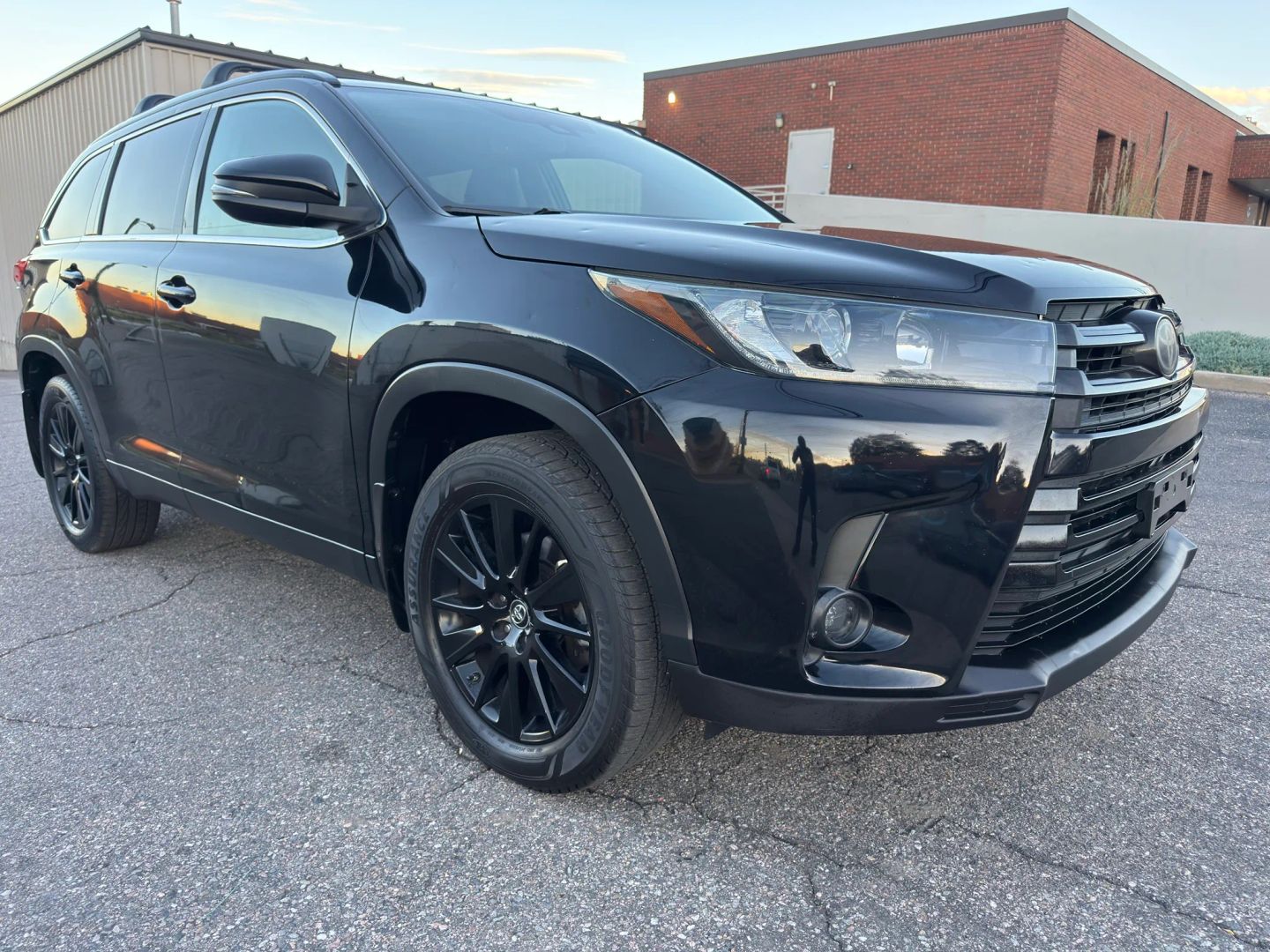 toyota highlander 2019 5TDJZRFH7KS570413 image toyota highlander 2019 5TDJZRFH7KS570413 image