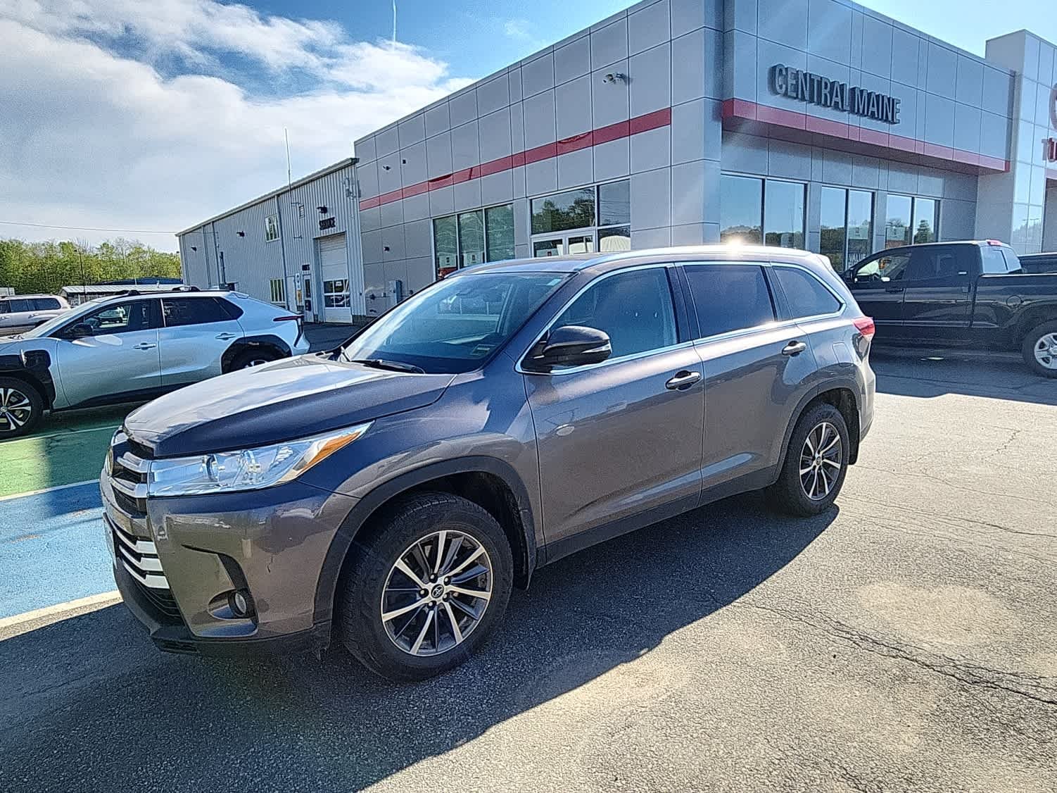 toyota highlander 2019 5TDJZRFH7KS589866 image toyota highlander 2019 5TDJZRFH7KS589866 image