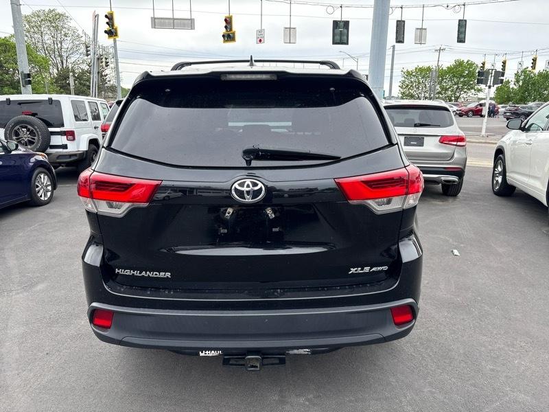 toyota highlander 2019 5TDJZRFH4KS580171 image toyota highlander 2019 5TDJZRFH4KS580171 image