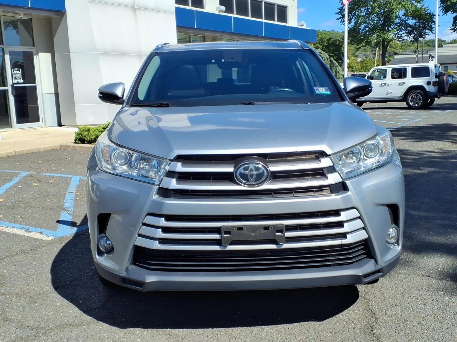 toyota highlander 2019 5TDJZRFH1KS717485 image toyota highlander 2019 5TDJZRFH1KS717485 image