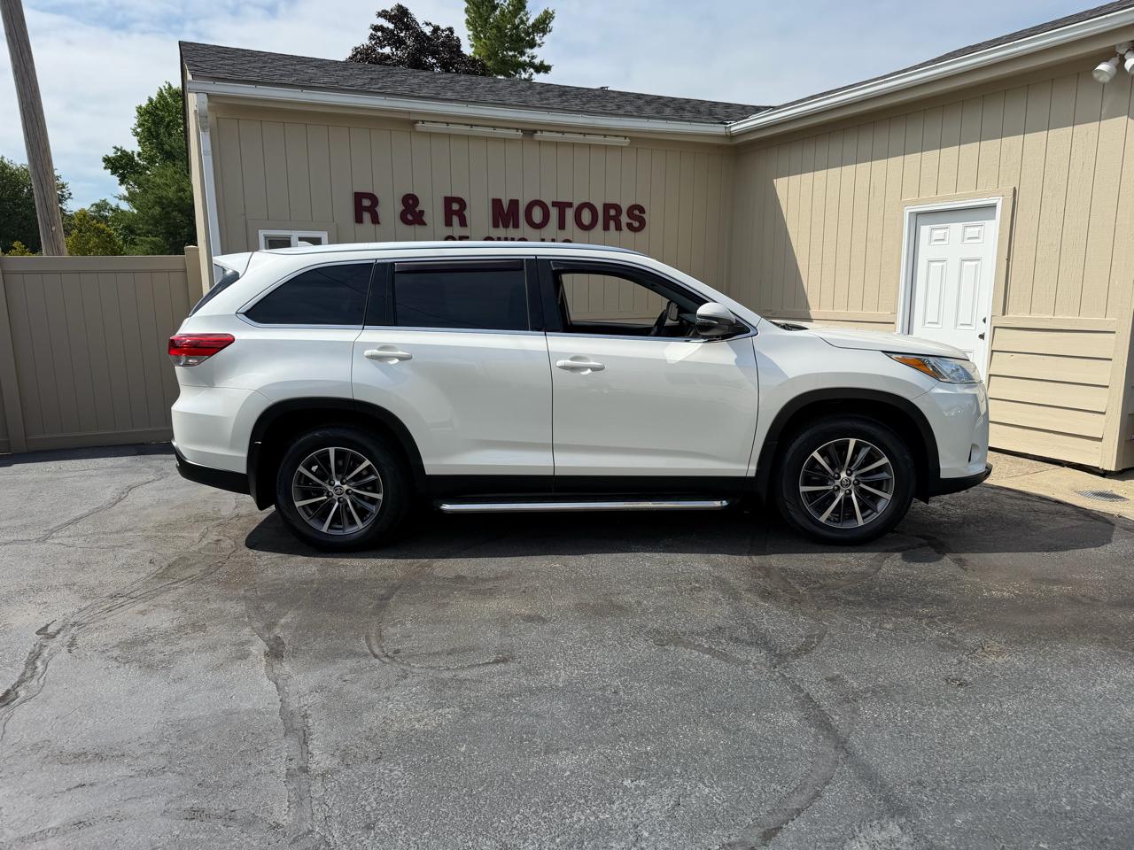 toyota highlander 2019 5TDJZRFH2KS627827 image toyota highlander 2019 5TDJZRFH2KS627827 image