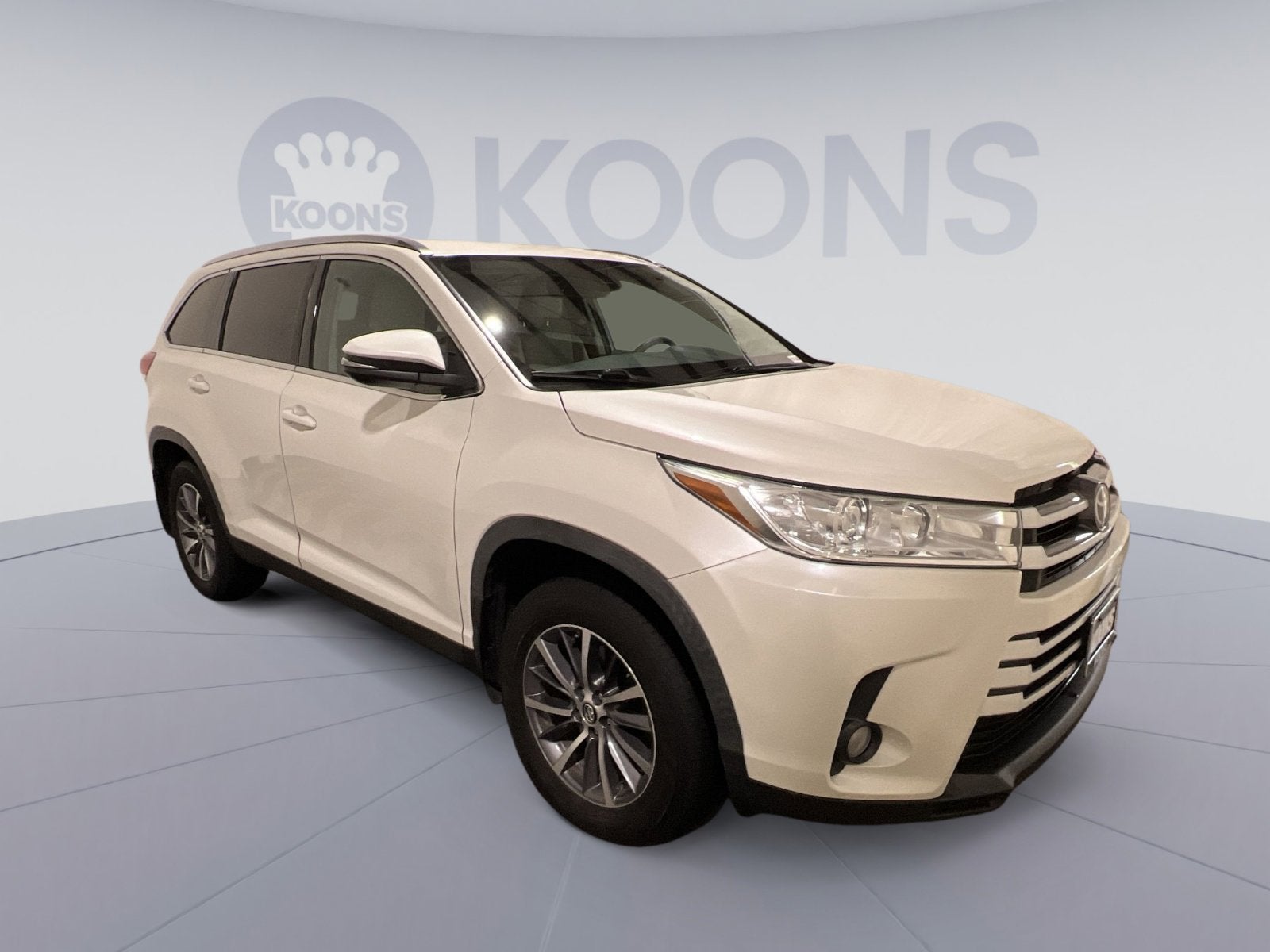 toyota highlander 2019 5TDJZRFH3KS607022 image toyota highlander 2019 5TDJZRFH3KS607022 image