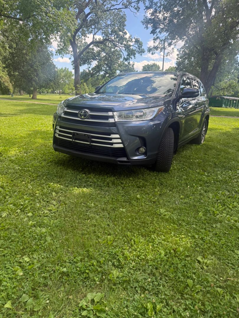 toyota highlander 2019 5TDJZRFH1KS704378 image toyota highlander 2019 5TDJZRFH1KS704378 image