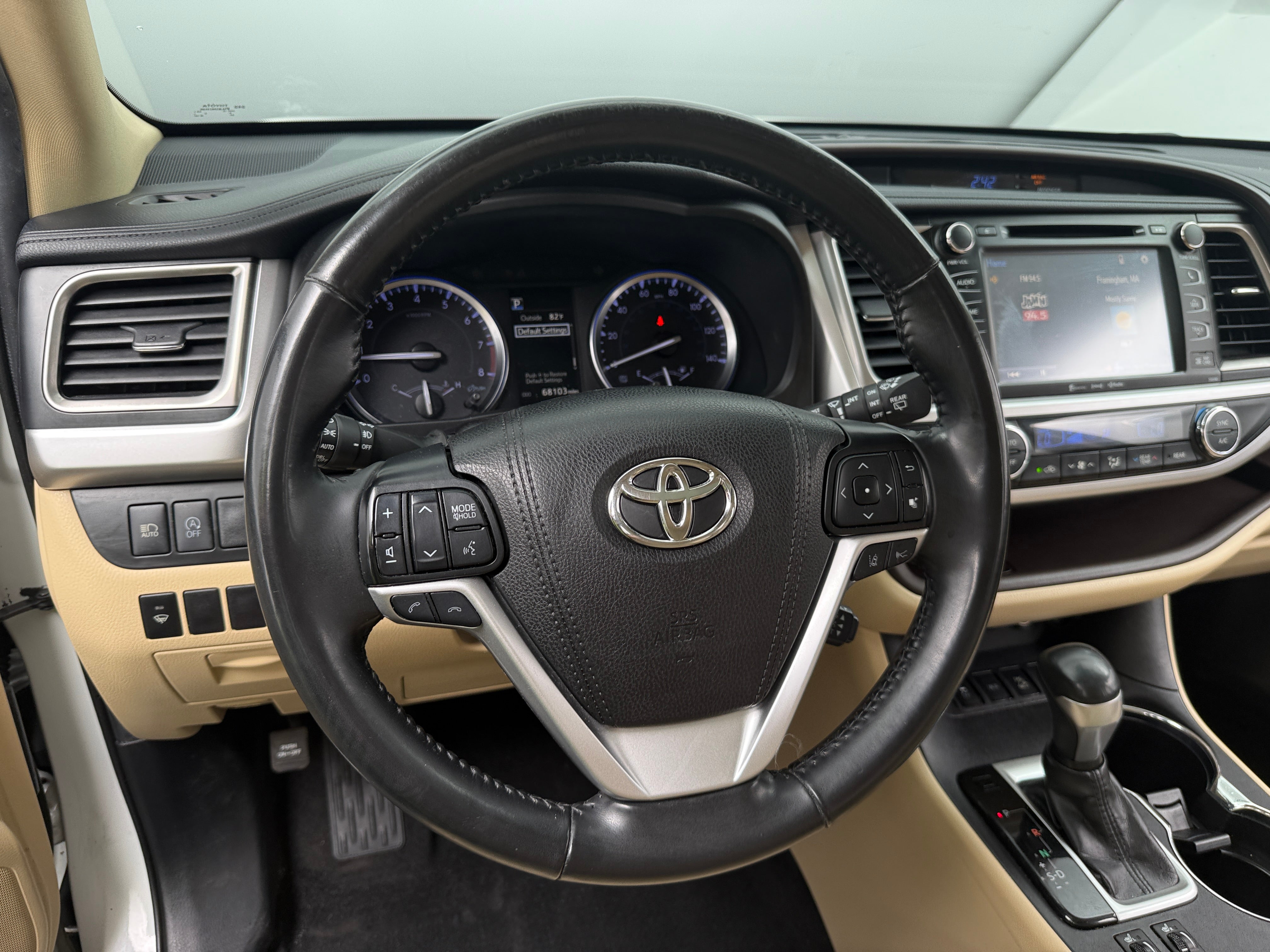 toyota highlander 2019 5TDJZRFH3KS573793 image toyota highlander 2019 5TDJZRFH3KS573793 image
