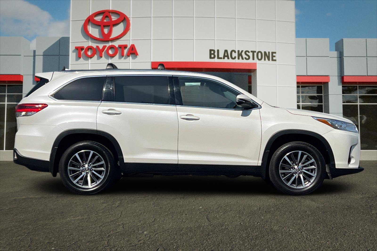toyota highlander 2019 5TDJZRFH7KS629301 image toyota highlander 2019 5TDJZRFH7KS629301 image