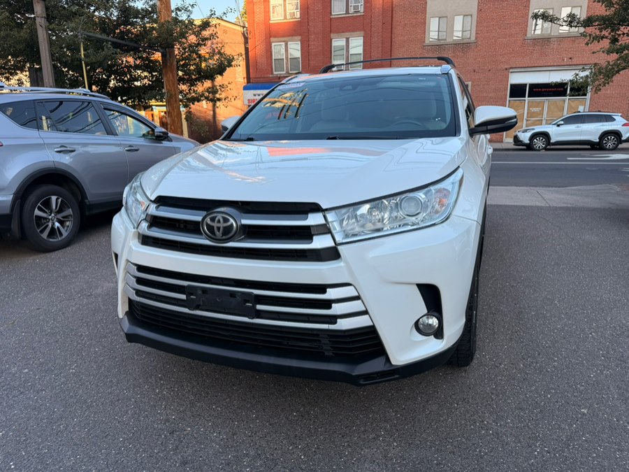 toyota highlander 2019 5TDJZRFH5KS742180 image toyota highlander 2019 5TDJZRFH5KS742180 image