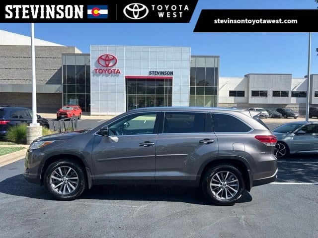 toyota highlander 2019 5TDJZRFH2KS596756 image toyota highlander 2019 5TDJZRFH2KS596756 image