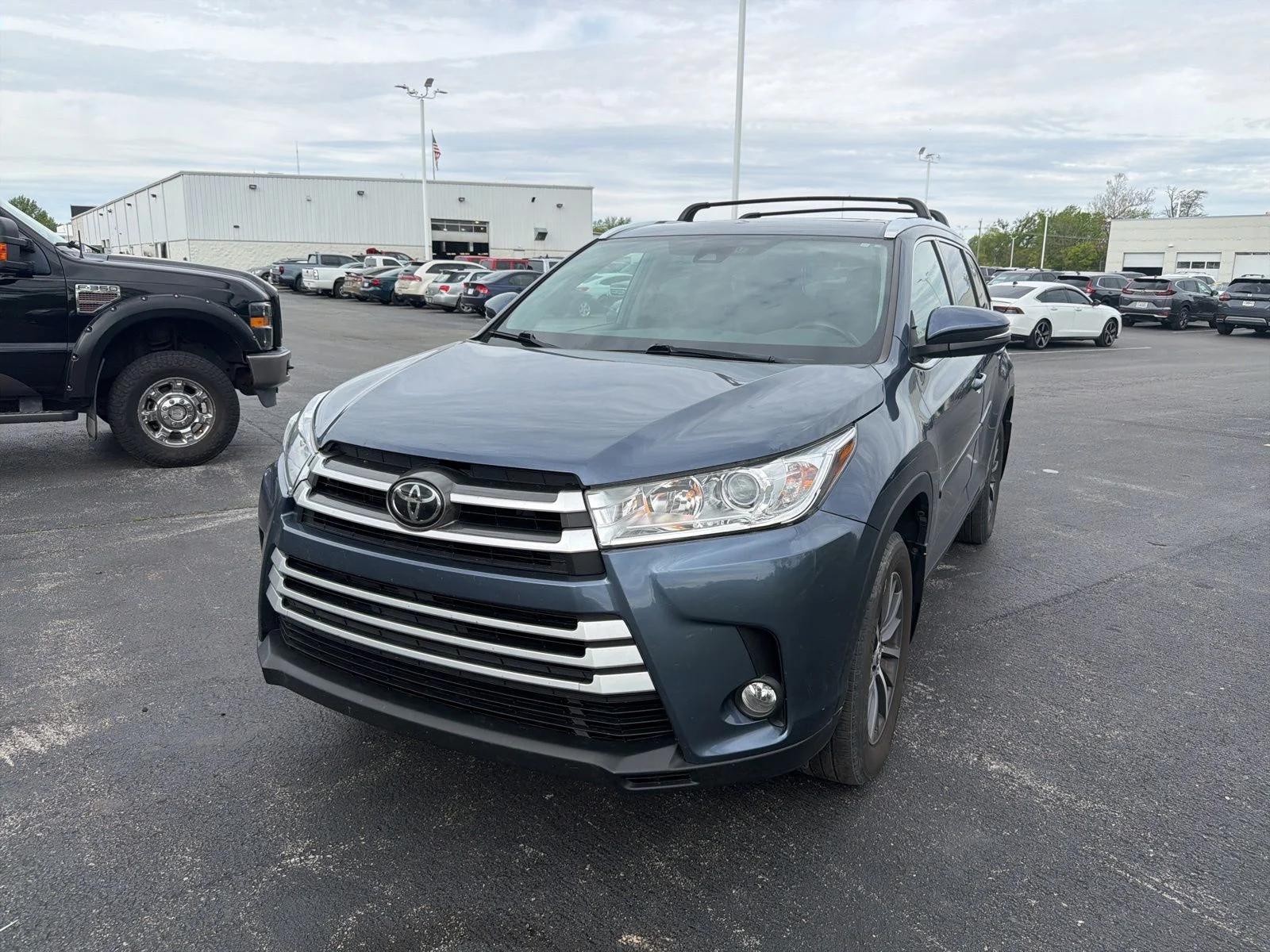 toyota highlander 2019 5TDJZRFH2KS997191 image toyota highlander 2019 5TDJZRFH2KS997191 image
