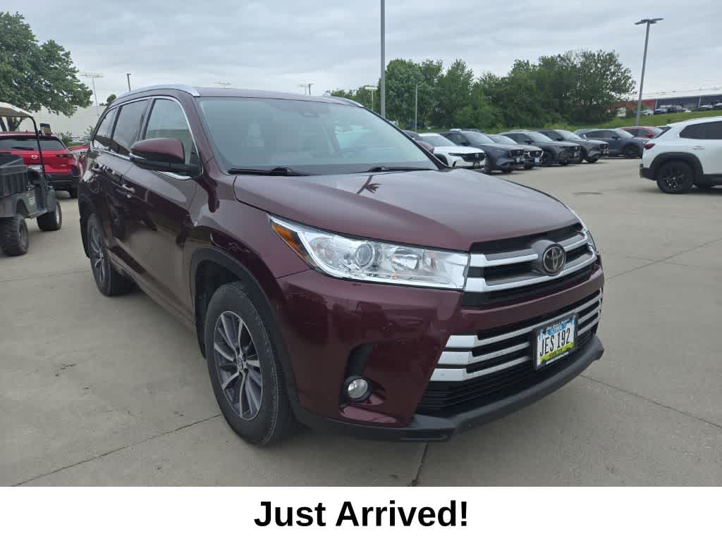 toyota highlander 2018 5TDJZRFH4JS816848 image toyota highlander 2018 5TDJZRFH4JS816848 image