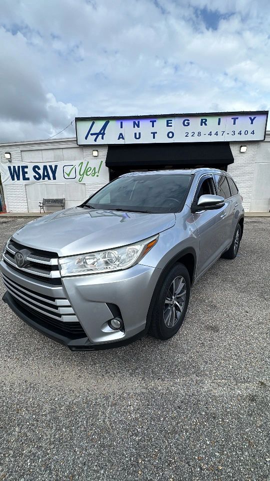 toyota highlander 2018 5TDJZRFH4JS544690 image toyota highlander 2018 5TDJZRFH4JS544690 image
