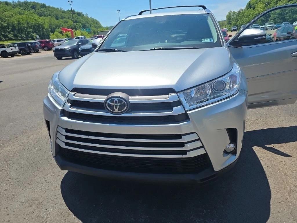 toyota highlander 2018 5TDJZRFH9JS529019 image toyota highlander 2018 5TDJZRFH9JS529019 image