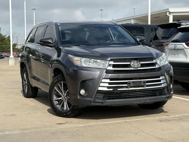 toyota highlander 2018 5TDKZRFH7JS537995 image