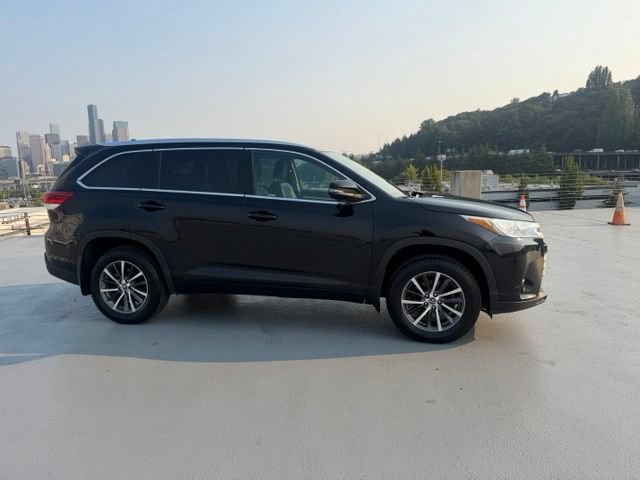 toyota highlander 2018 5TDJZRFH1JS522923 image toyota highlander 2018 5TDJZRFH1JS522923 image
