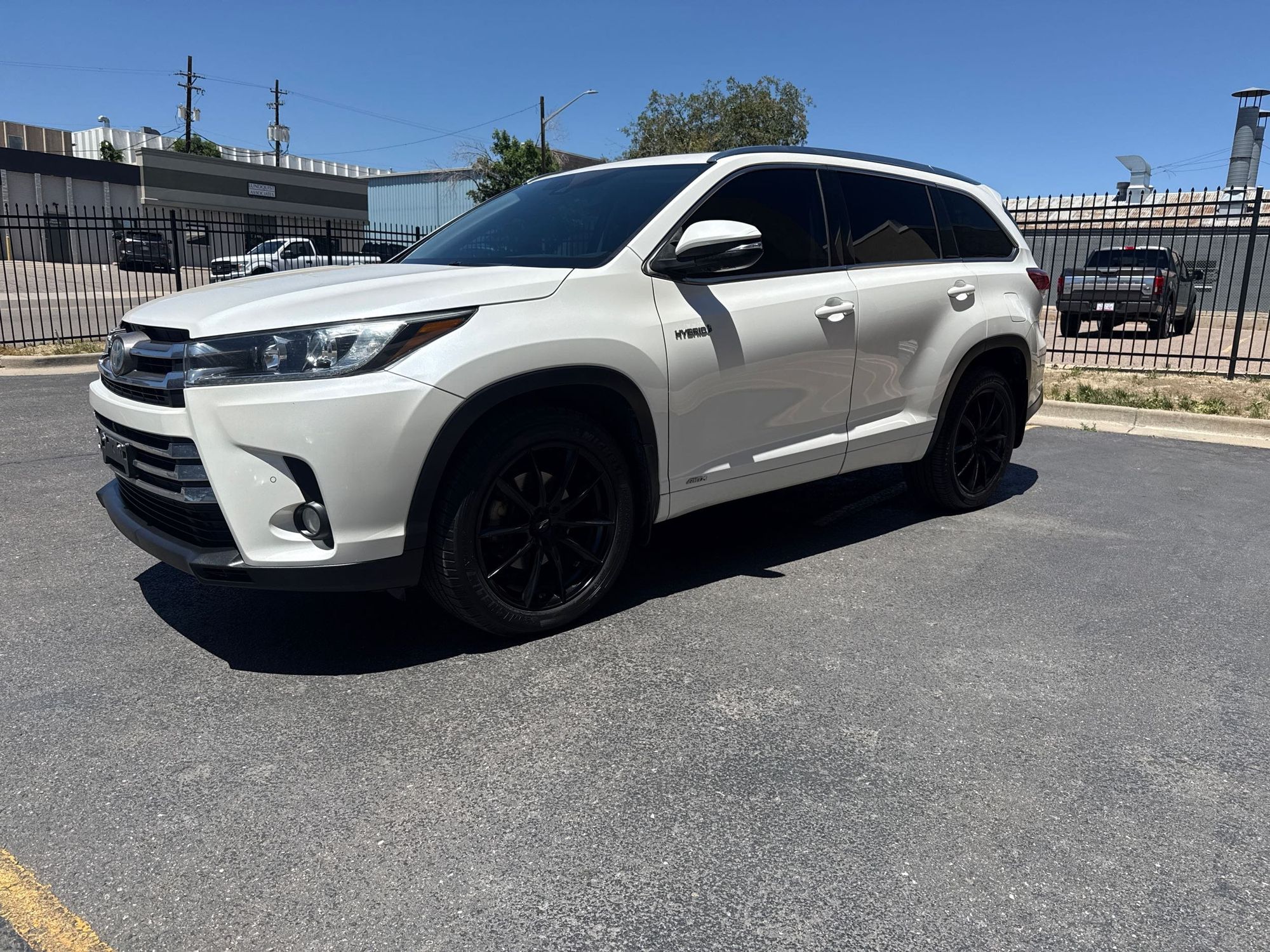 toyota highlander 2018 5TDDGRFH4JS044175 image toyota highlander 2018 5TDDGRFH4JS044175 image