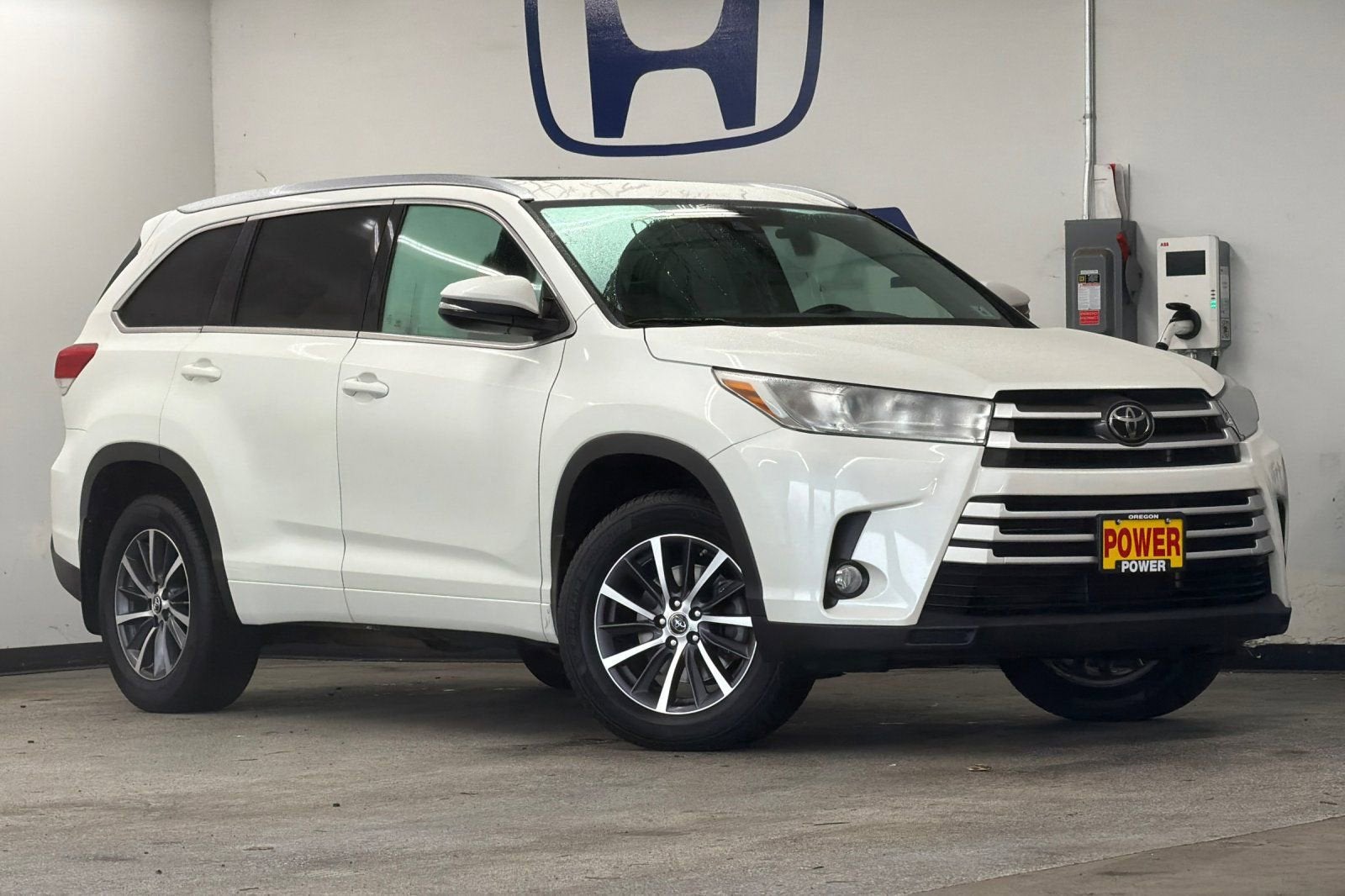 toyota highlander 2018 5TDJZRFH3JS531977 image toyota highlander 2018 5TDJZRFH3JS531977 image