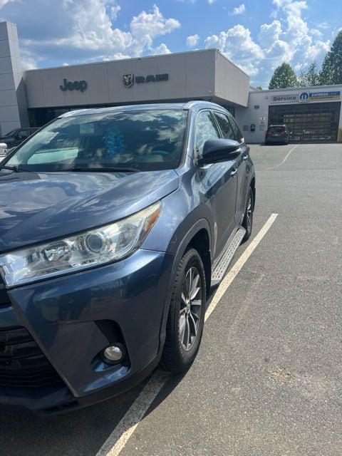 toyota highlander 2018 5TDJZRFH9JS851563 image toyota highlander 2018 5TDJZRFH9JS851563 image