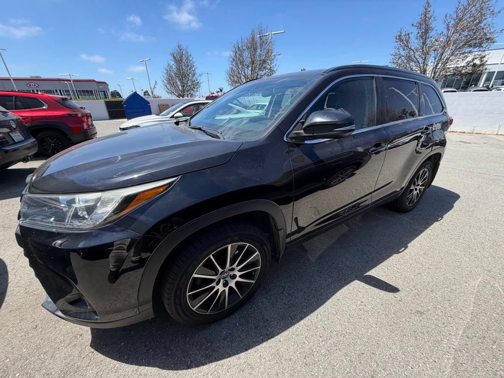 toyota highlander 2018 5TDJZRFH4JS542440 image toyota highlander 2018 5TDJZRFH4JS542440 image
