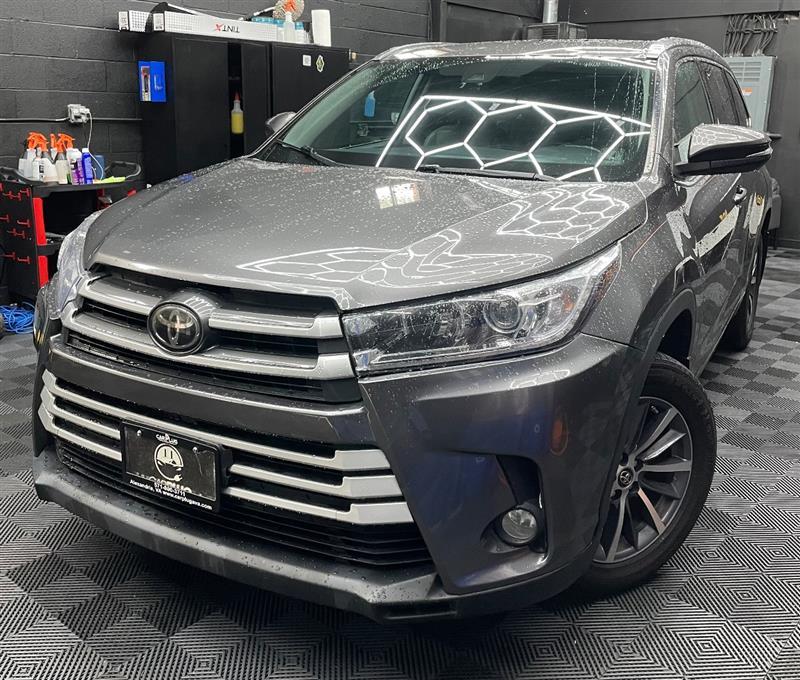 toyota highlander 2018 5TDJZRFH2JS868379 image toyota highlander 2018 5TDJZRFH2JS868379 image