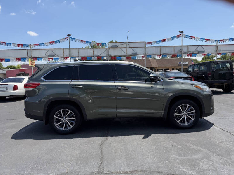 toyota highlander 2018 5TDJZRFH1JS912193 image toyota highlander 2018 5TDJZRFH1JS912193 image