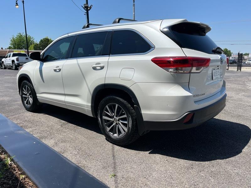 toyota highlander 2018 5TDJZRFH2JS530545 image toyota highlander 2018 5TDJZRFH2JS530545 image