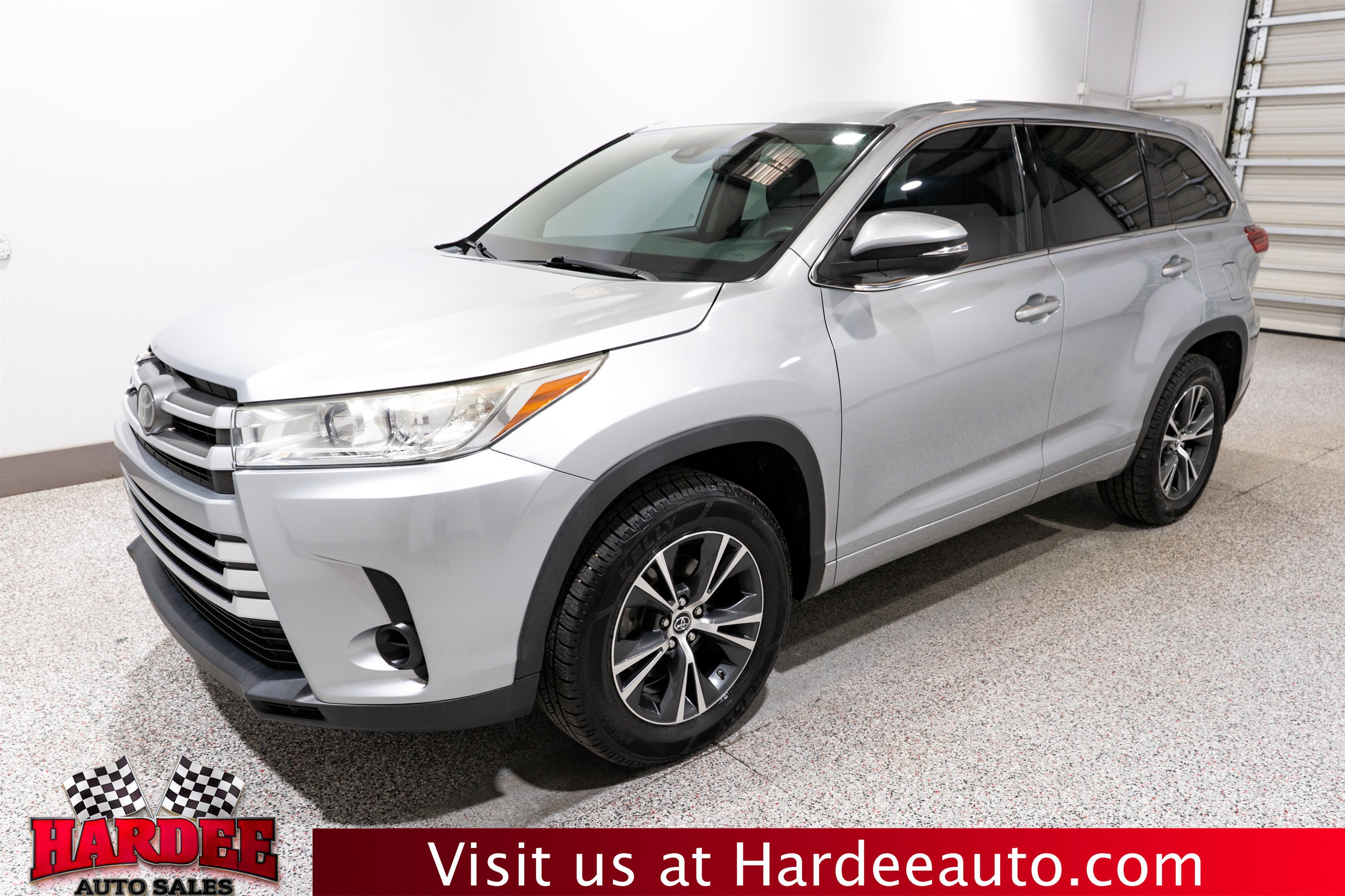 toyota highlander 2018 5TDZARFH0JS038641 image toyota highlander 2018 5TDZARFH0JS038641 image