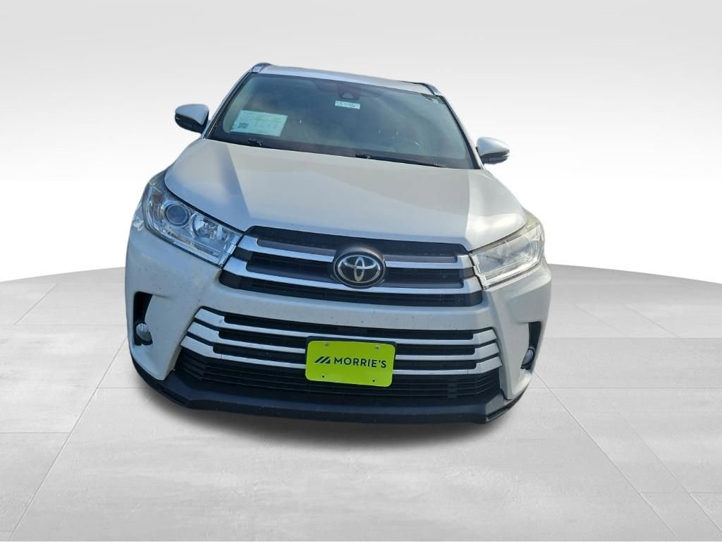 toyota highlander 2018 5TDJZRFH7JS814186 image toyota highlander 2018 5TDJZRFH7JS814186 image