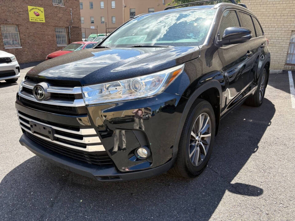 toyota highlander 2018 5TDJZRFH0JS556786 image toyota highlander 2018 5TDJZRFH0JS556786 image