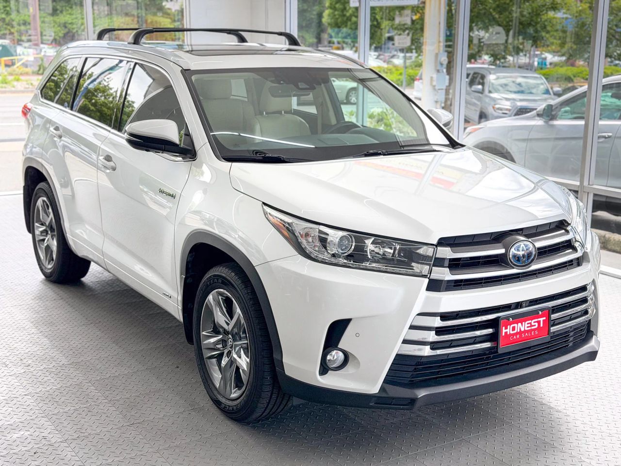 toyota highlander 2018 5TDDGRFH2JS050332 image toyota highlander 2018 5TDDGRFH2JS050332 image