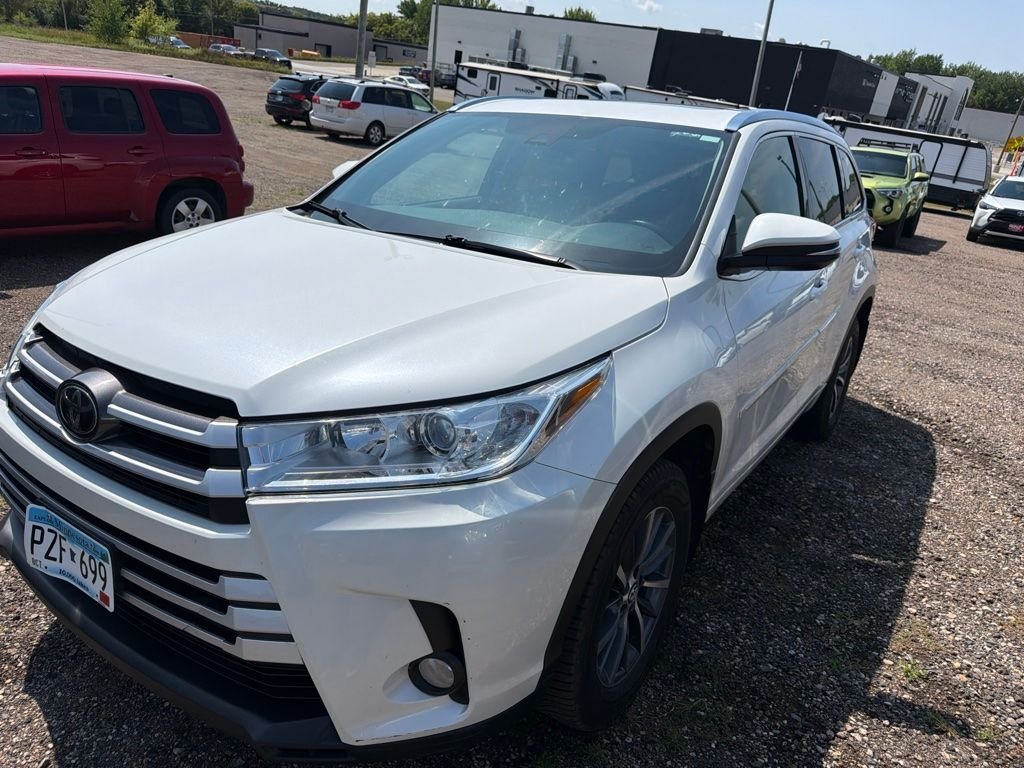 toyota highlander 2018 5TDJZRFH8JS896137 image toyota highlander 2018 5TDJZRFH8JS896137 image