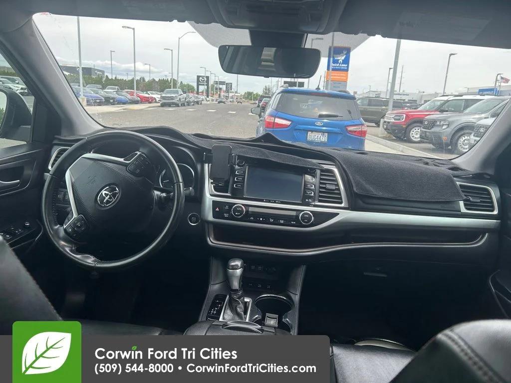 toyota highlander 2018 5TDJZRFH7JS560494 image toyota highlander 2018 5TDJZRFH7JS560494 image