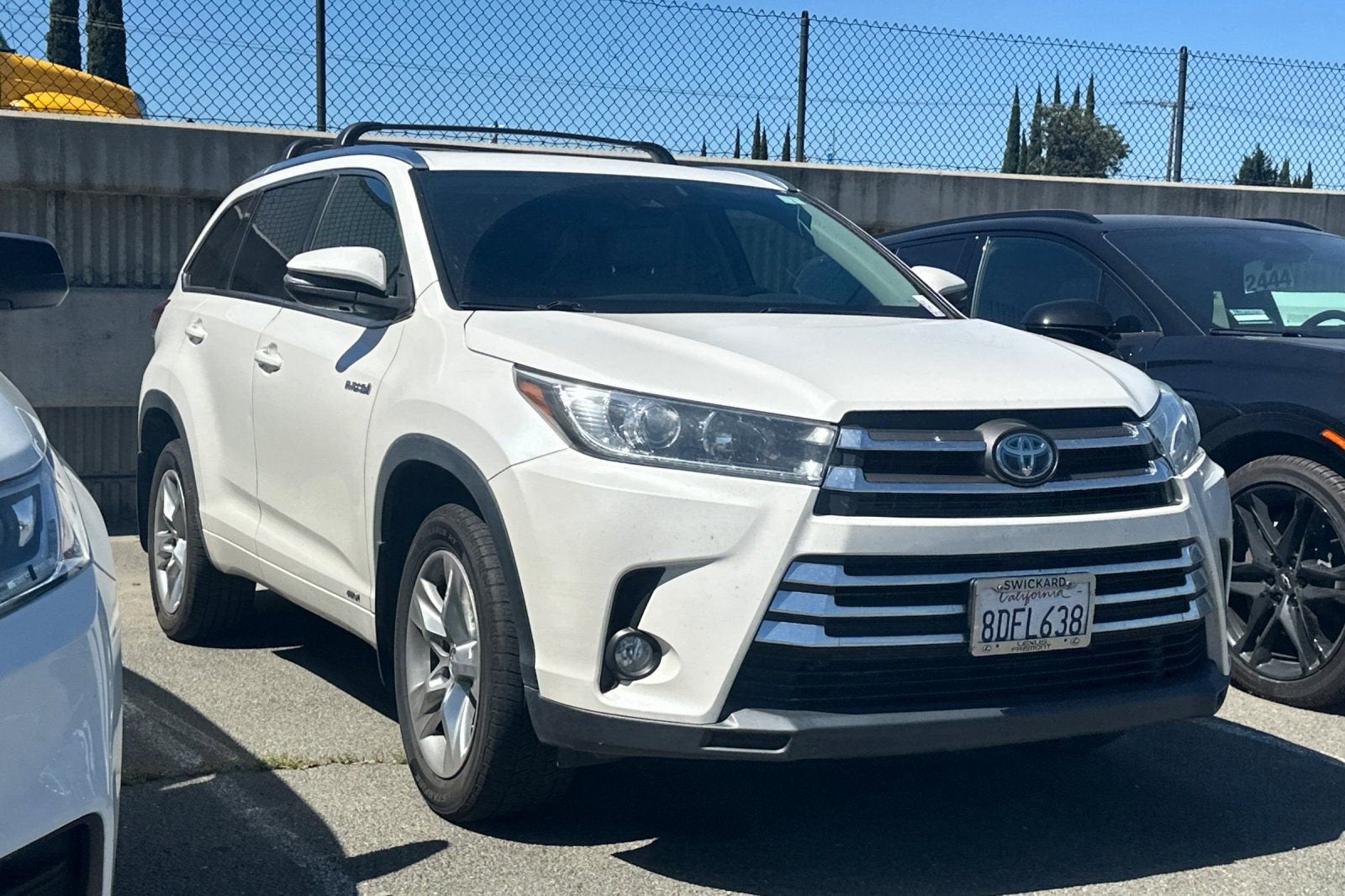 toyota highlander 2018 5TDDGRFH2JS045096 image toyota highlander 2018 5TDDGRFH2JS045096 image