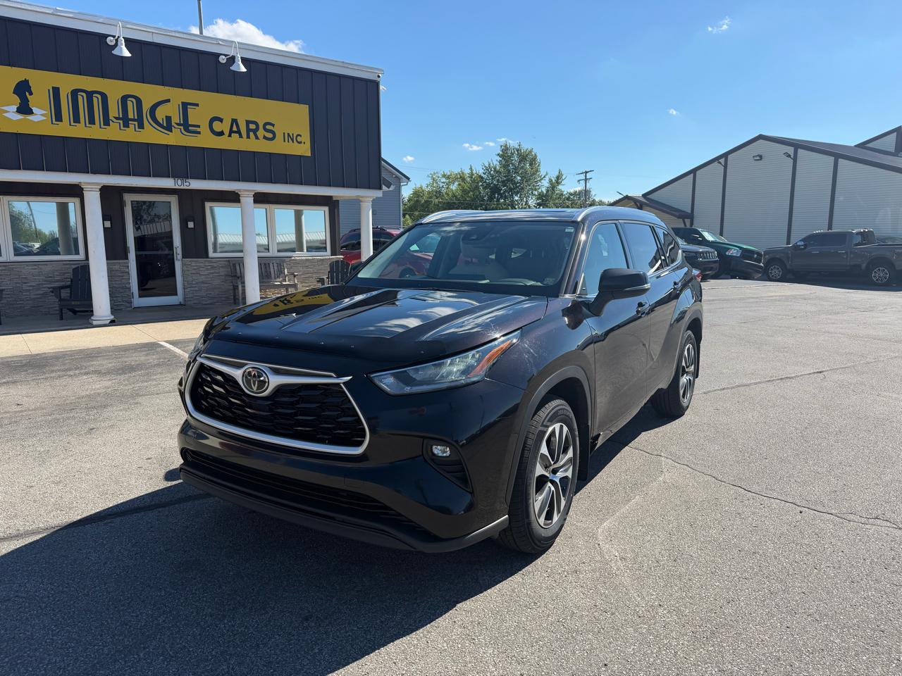 toyota highlander 2021 5TDGZRBH2MS146057 image toyota highlander 2021 5TDGZRBH2MS146057 image