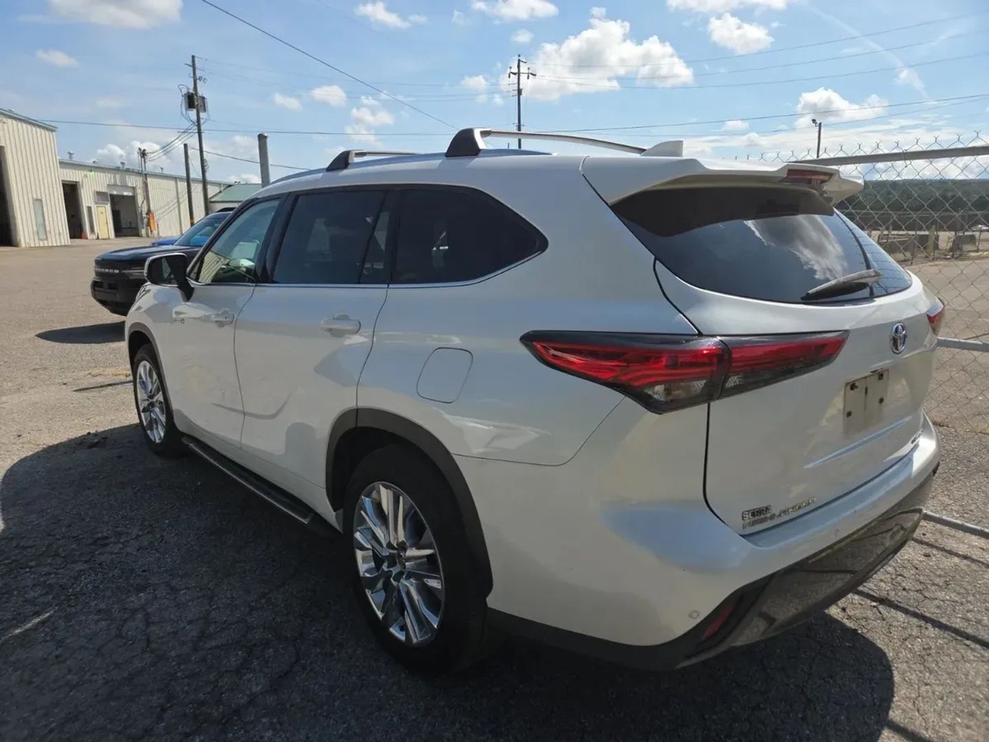 toyota highlander 2021 5TDYARAH5MS008266 image toyota highlander 2021 5TDYARAH5MS008266 image