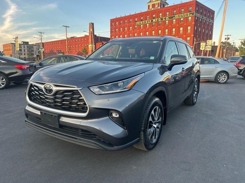 toyota highlander 2021 5TDGZRBH5MS554939 image toyota highlander 2021 5TDGZRBH5MS554939 image
