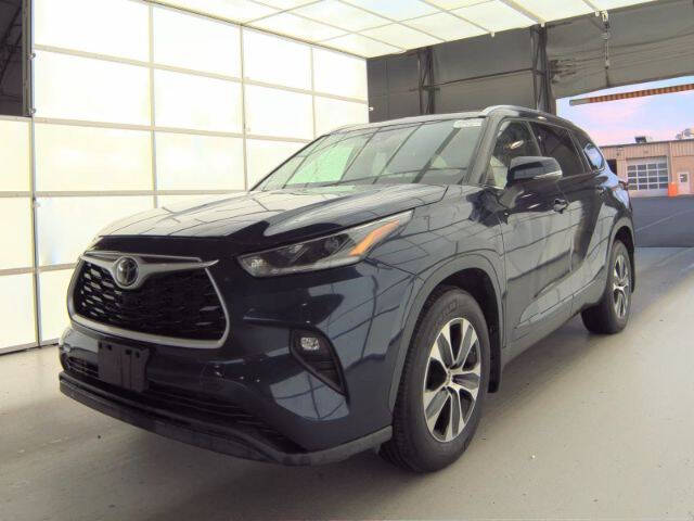 toyota highlander 2021 5TDGZRBH4MS155214 image toyota highlander 2021 5TDGZRBH4MS155214 image