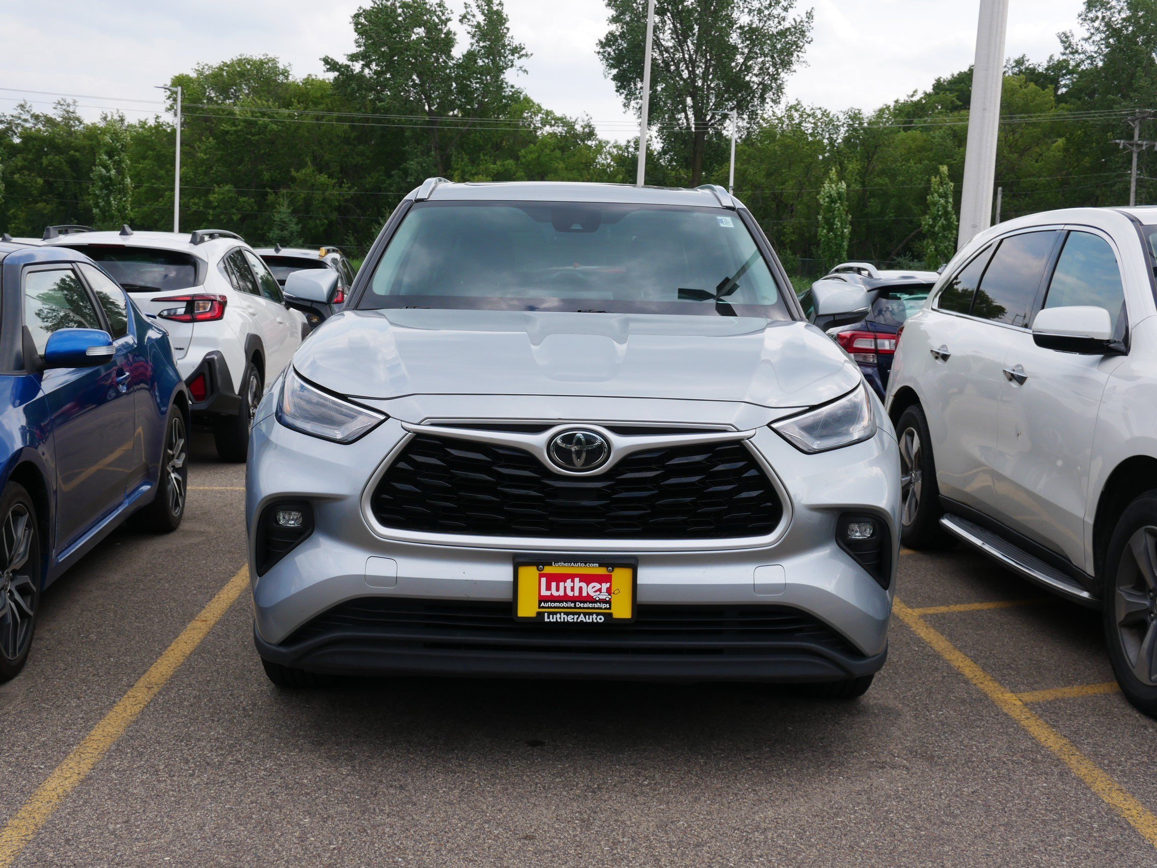 toyota highlander 2021 5TDGZRBH4MS070955 image toyota highlander 2021 5TDGZRBH4MS070955 image