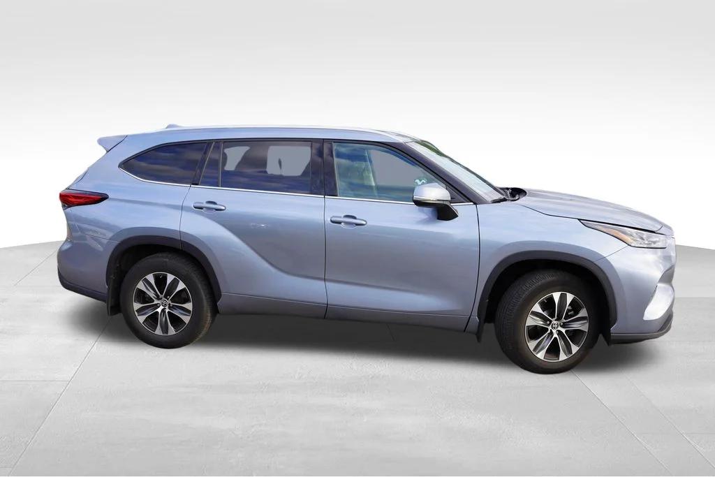 toyota highlander 2021 5TDGZRBH5MS060659 image toyota highlander 2021 5TDGZRBH5MS060659 image