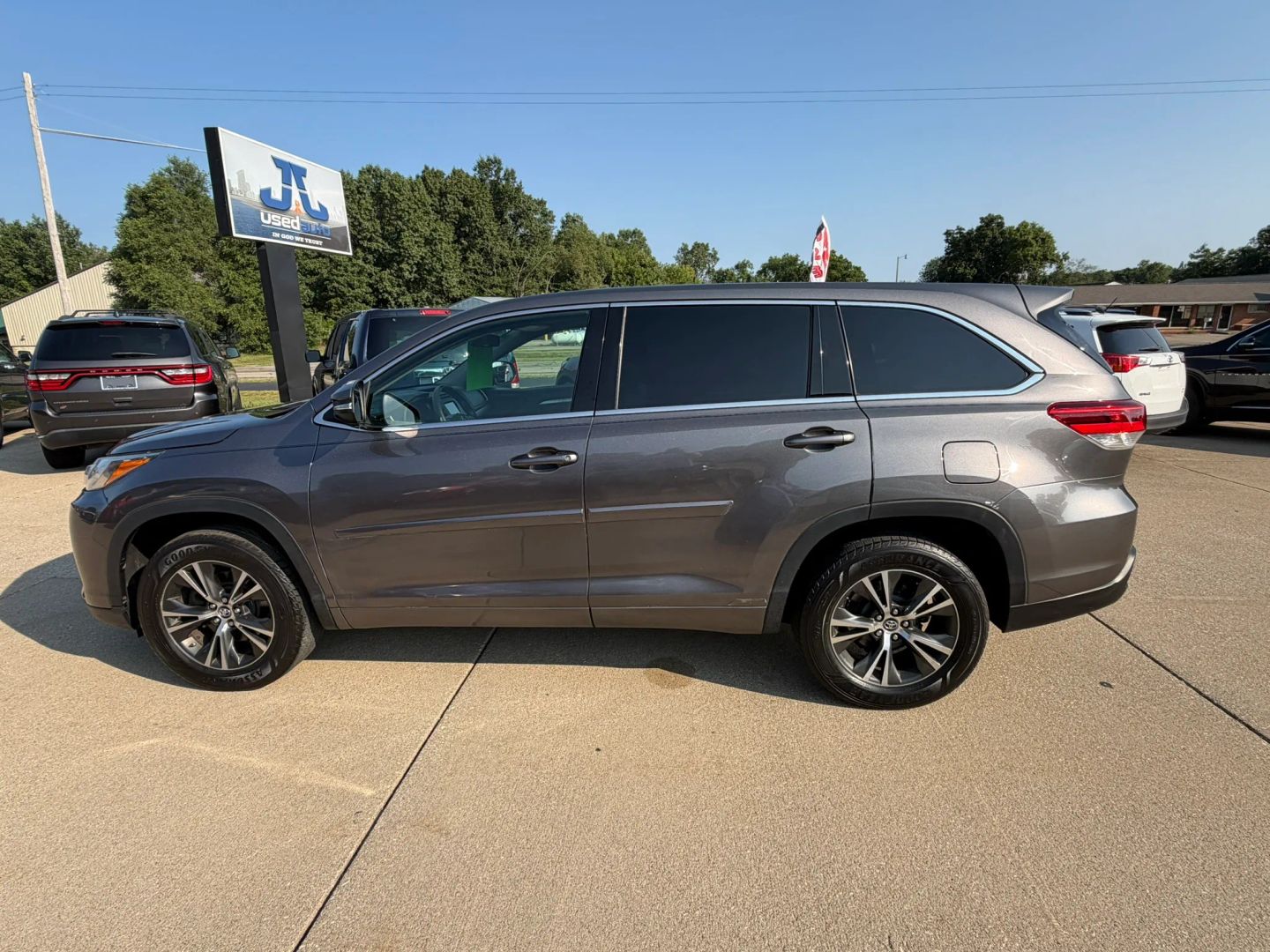 toyota highlander 2017 5TDZARFH9HS024778 image toyota highlander 2017 5TDZARFH9HS024778 image