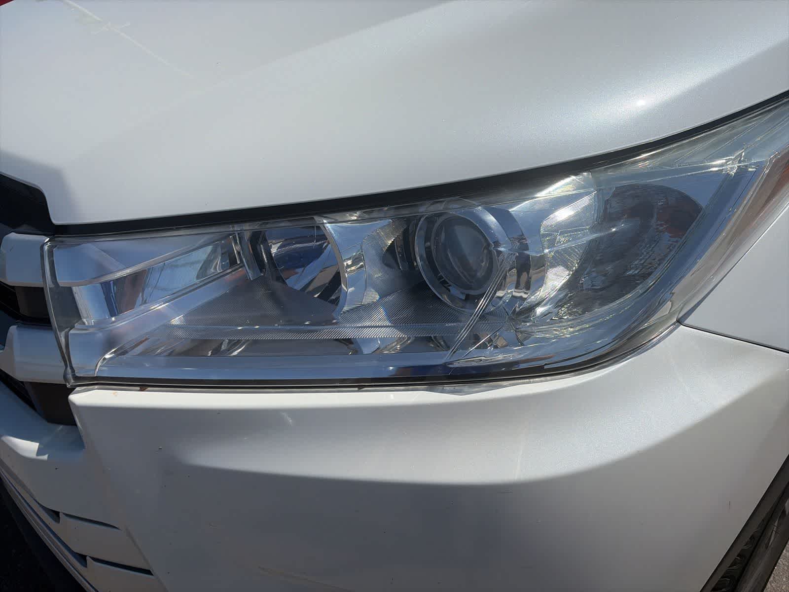 toyota highlander 2017 5TDBGRFH5HS032120 image toyota highlander 2017 5TDBGRFH5HS032120 image