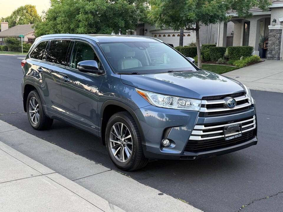toyota highlander 2017 5TDJGRFH6HS029268 image toyota highlander 2017 5TDJGRFH6HS029268 image