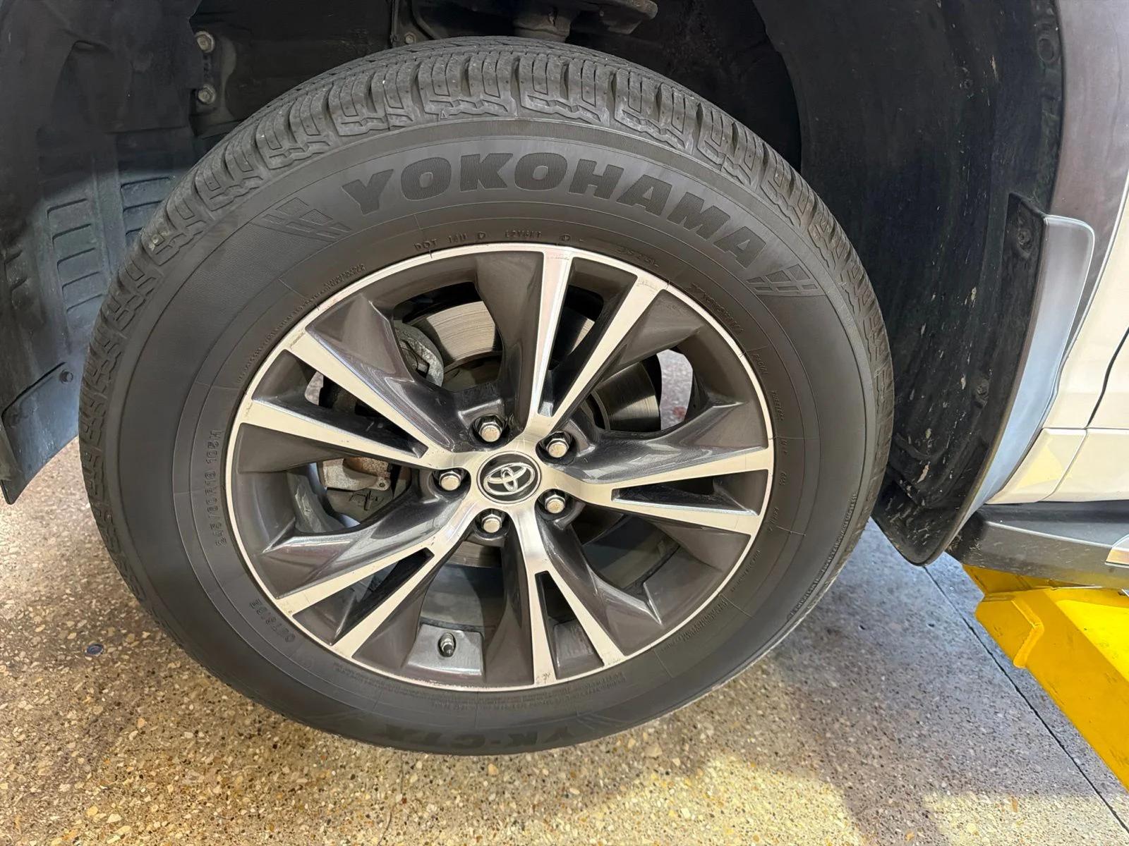 toyota highlander 2017 5TDZARFH1HS028646 image toyota highlander 2017 5TDZARFH1HS028646 image