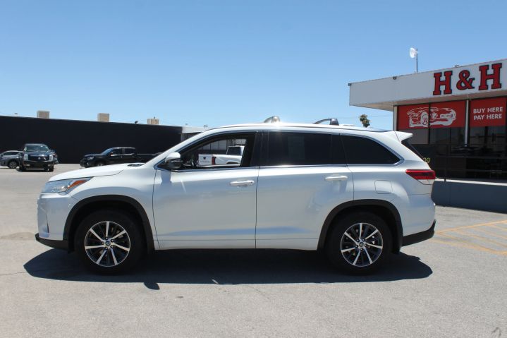 toyota highlander 2017 5TDJZRFH0HS508800 image toyota highlander 2017 5TDJZRFH0HS508800 image