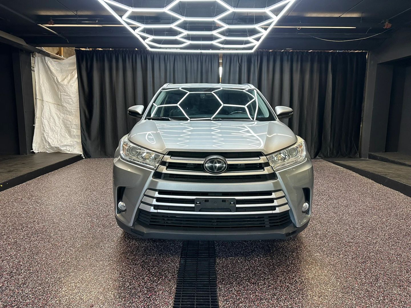 toyota highlander 2017 5TDJZRFH8HS413367 image toyota highlander 2017 5TDJZRFH8HS413367 image
