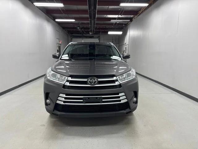 toyota highlander 2017 5TDJZRFH8HS385425 image toyota highlander 2017 5TDJZRFH8HS385425 image